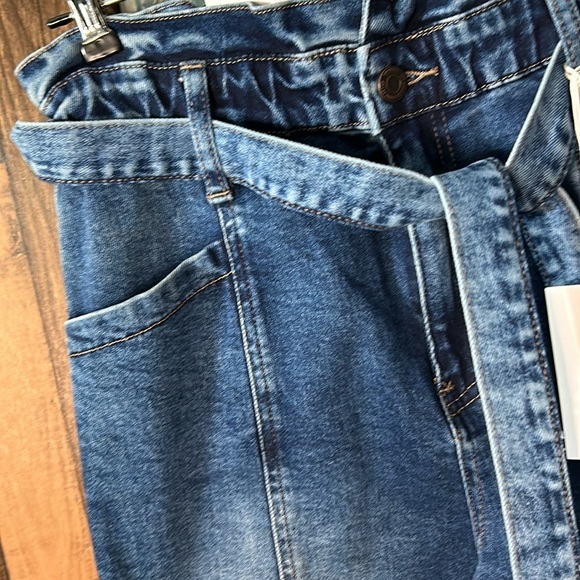Verevet 27 blue wash paper-bag top jeans with belt - Picture 6 of 16